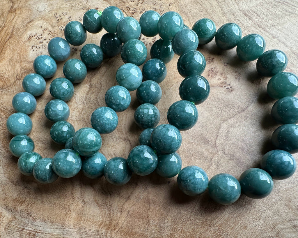 Guatemalan Jadeite Bead Bracelet - 10mm