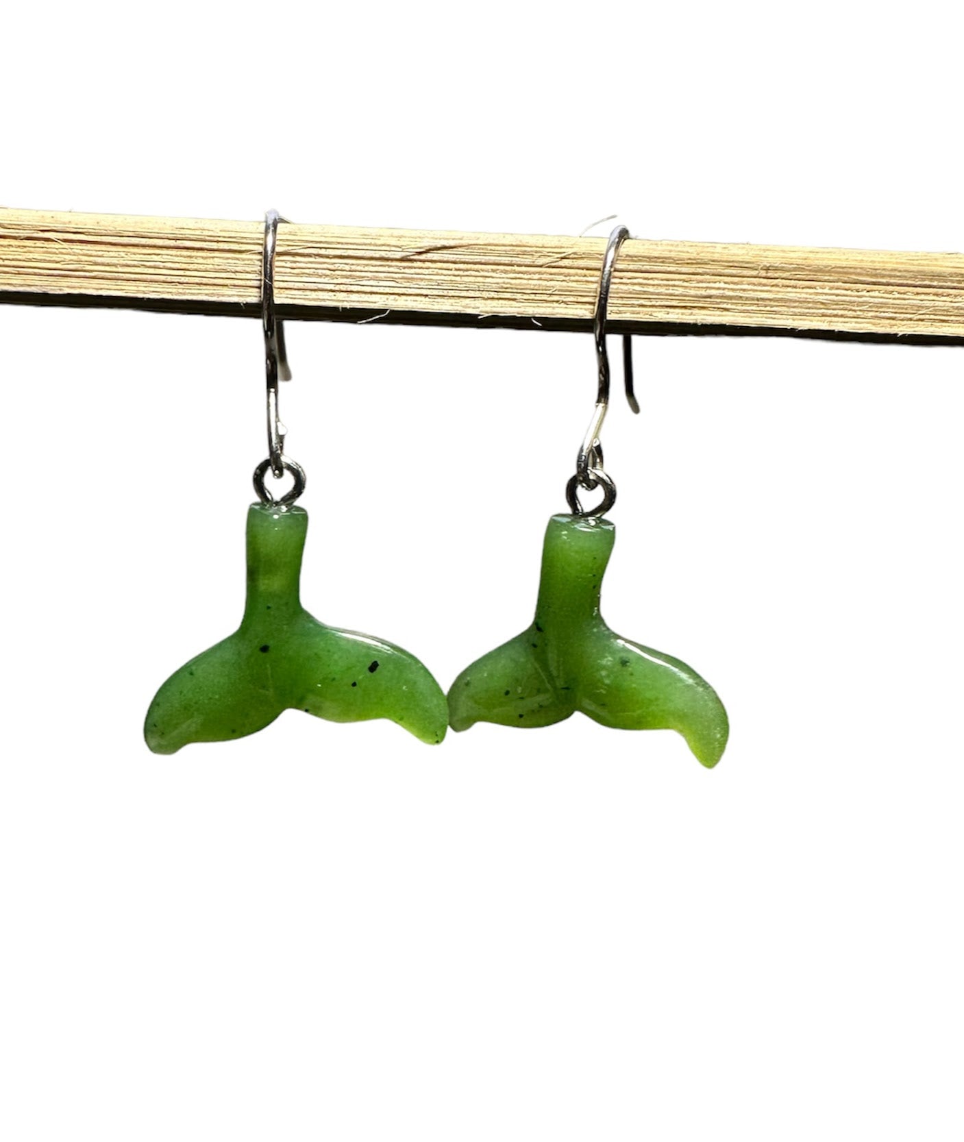 Jade Whale Tail Earrings, 18mm - 1551