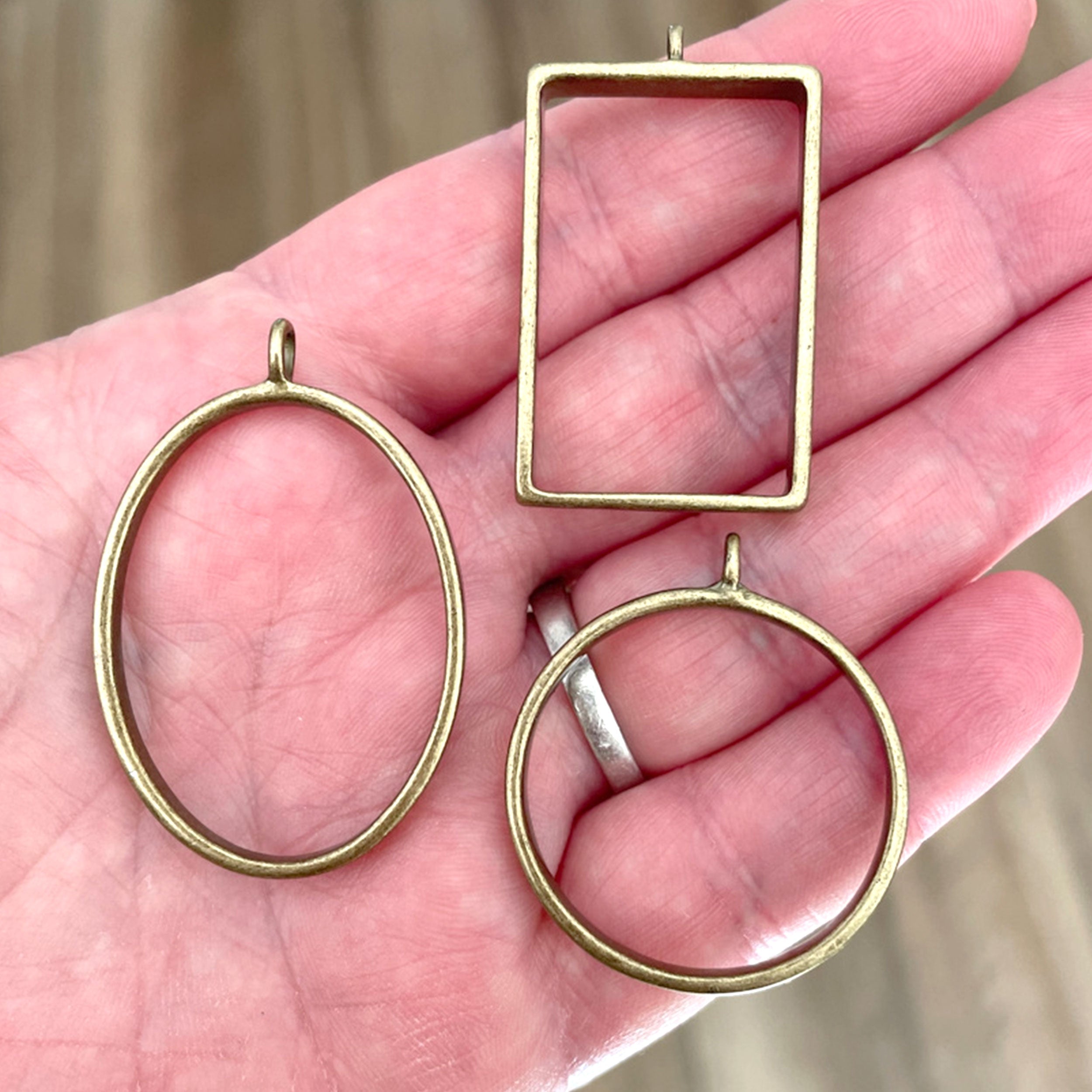 Ox Brass Oval Large Open Bezel