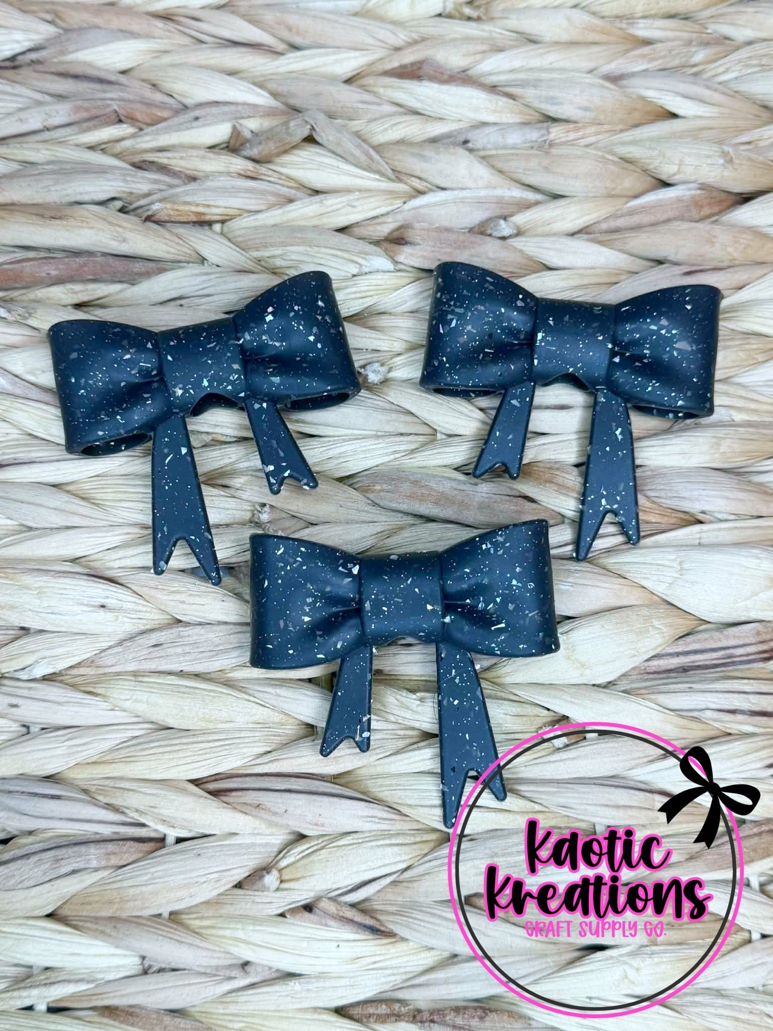 D90 BEADABLE JUMBO SILICONE BOW BLACK SOLID CONFETTI GLITTER (1ct)