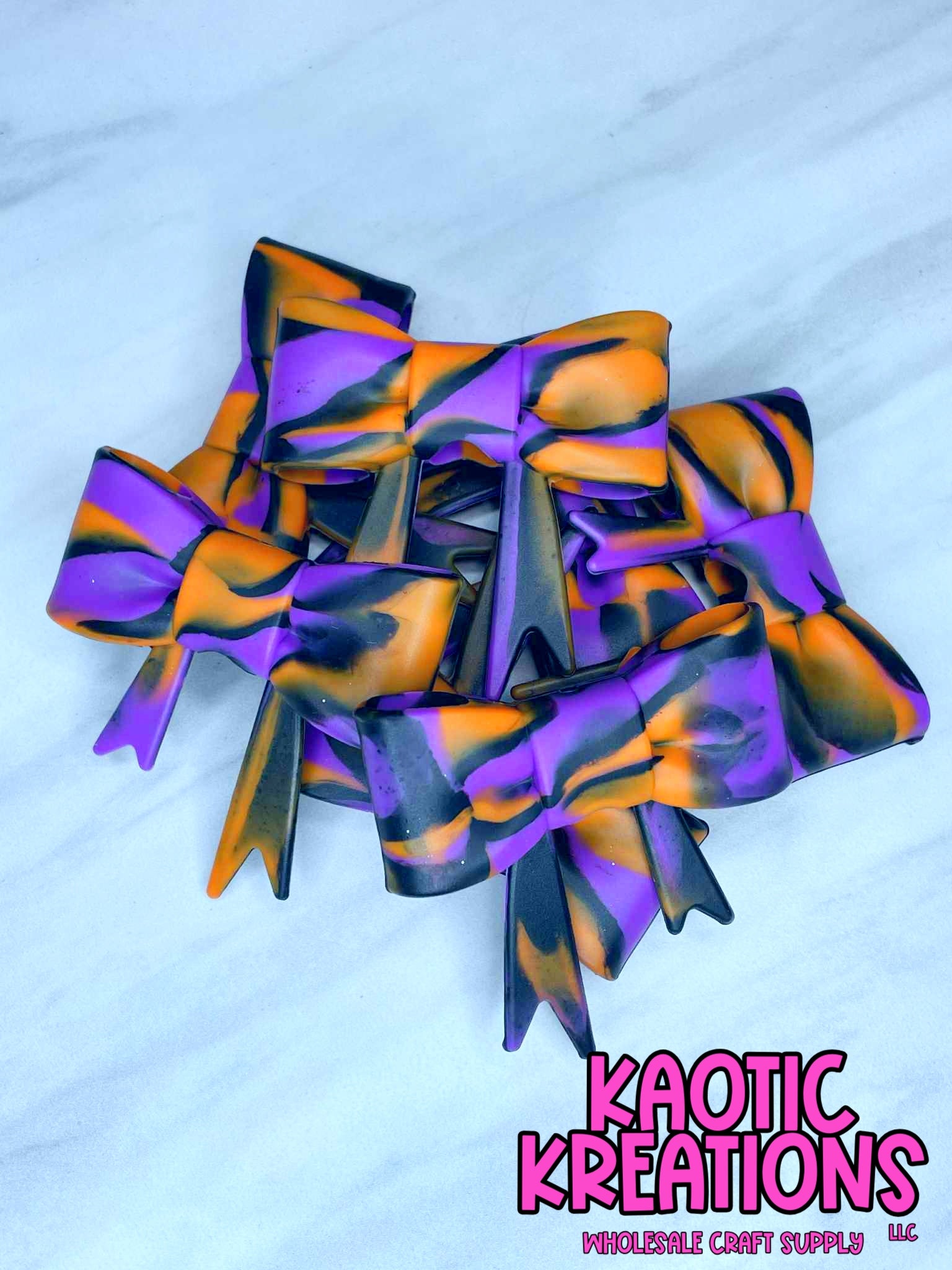 D20 BEADABLE JUMBO SILICONE BOW HALLOWEEN SWIRL (1ct)