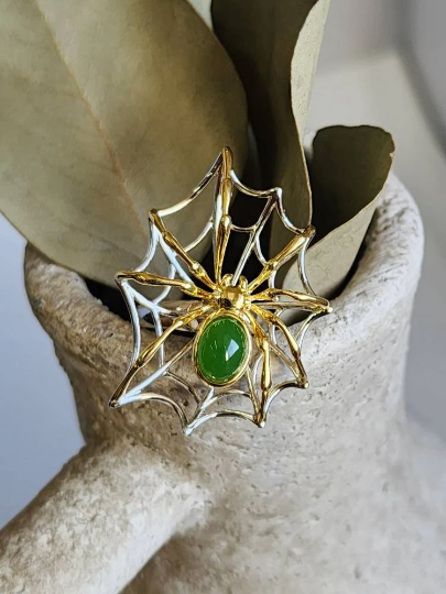 AA Spider Jade Ring, Set in Sterling Silver
